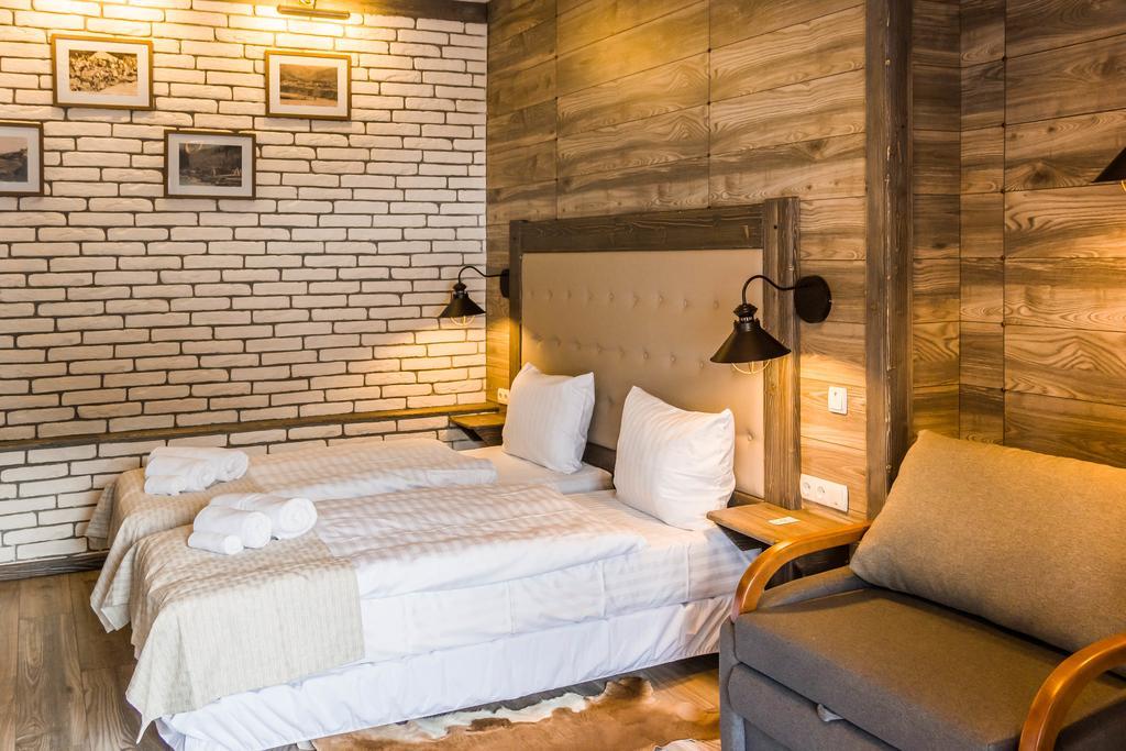 Chalet Crepdechine Hotel Bukovel Eksteriør bilde