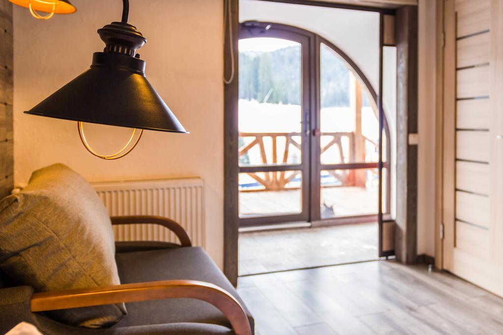 Chalet Crepdechine Hotel Bukovel Eksteriør bilde
