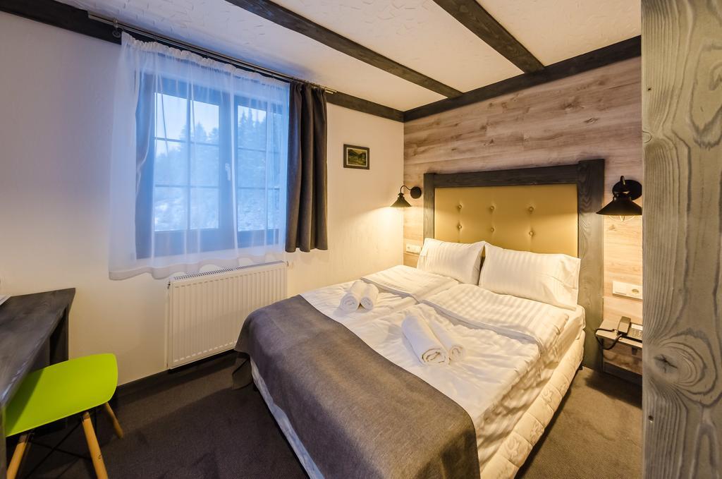 Chalet Crepdechine Hotel Bukovel Eksteriør bilde