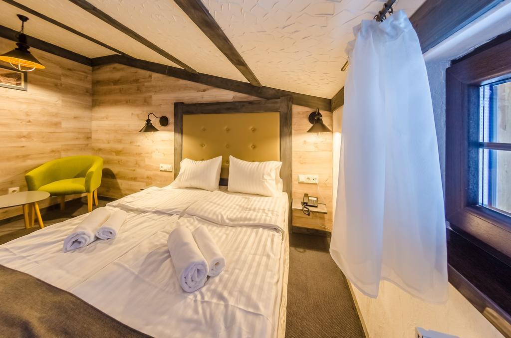 Chalet Crepdechine Hotel Bukovel Eksteriør bilde