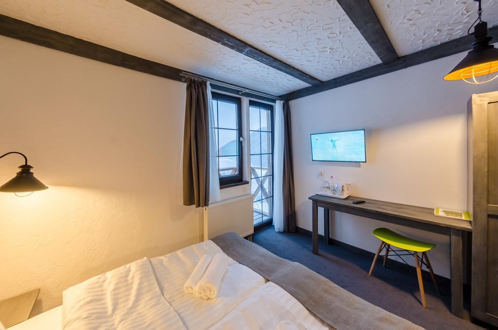 Chalet Crepdechine Hotel Bukovel Eksteriør bilde