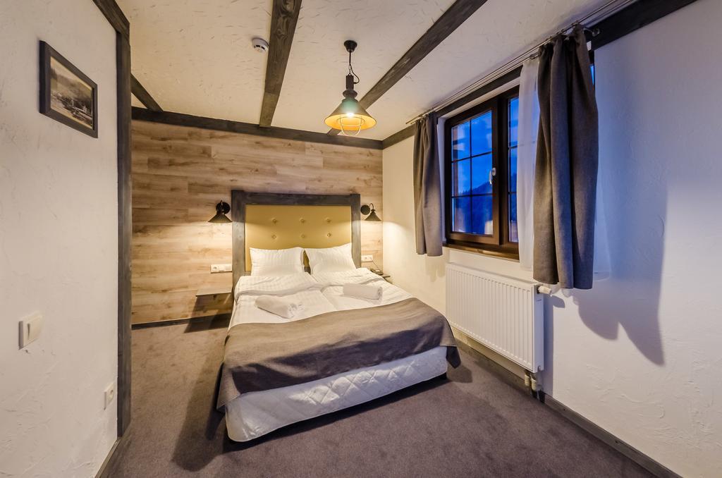 Chalet Crepdechine Hotel Bukovel Eksteriør bilde